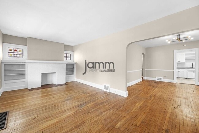 Building Photo - 1695 Glenmont Rd