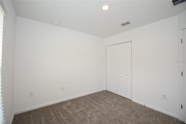 Building Photo - 6 Prosperity Ln