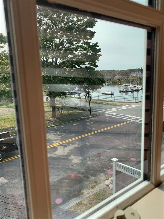 Building Photo - 62 Beach