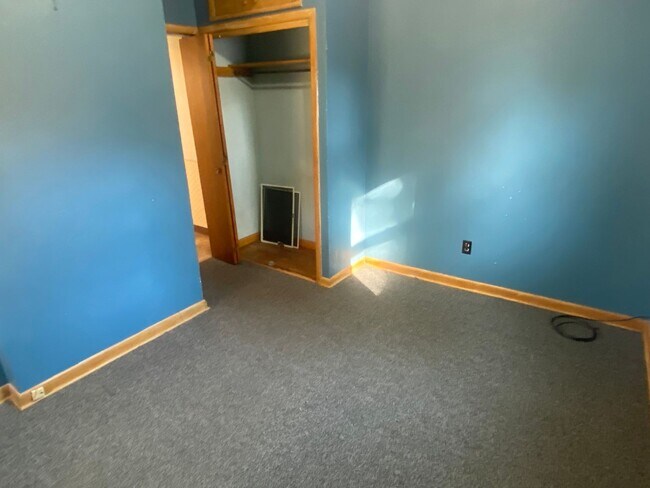 Building Photo - 508 N 7th St