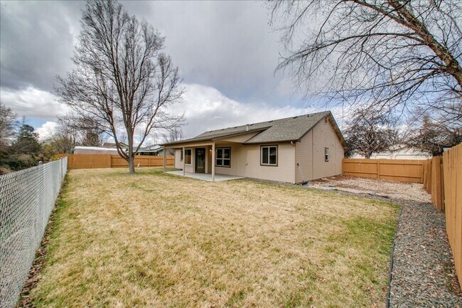 Building Photo - Beautifully Remodeled Home in Northwest Meridian