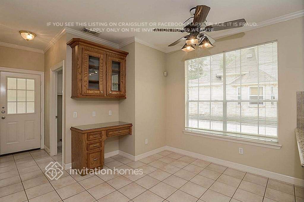Building Photo - 12146 Auburn Hills Dr