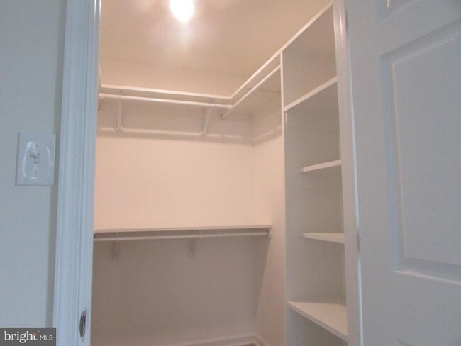 Building Photo - 515 Lindsey Ct