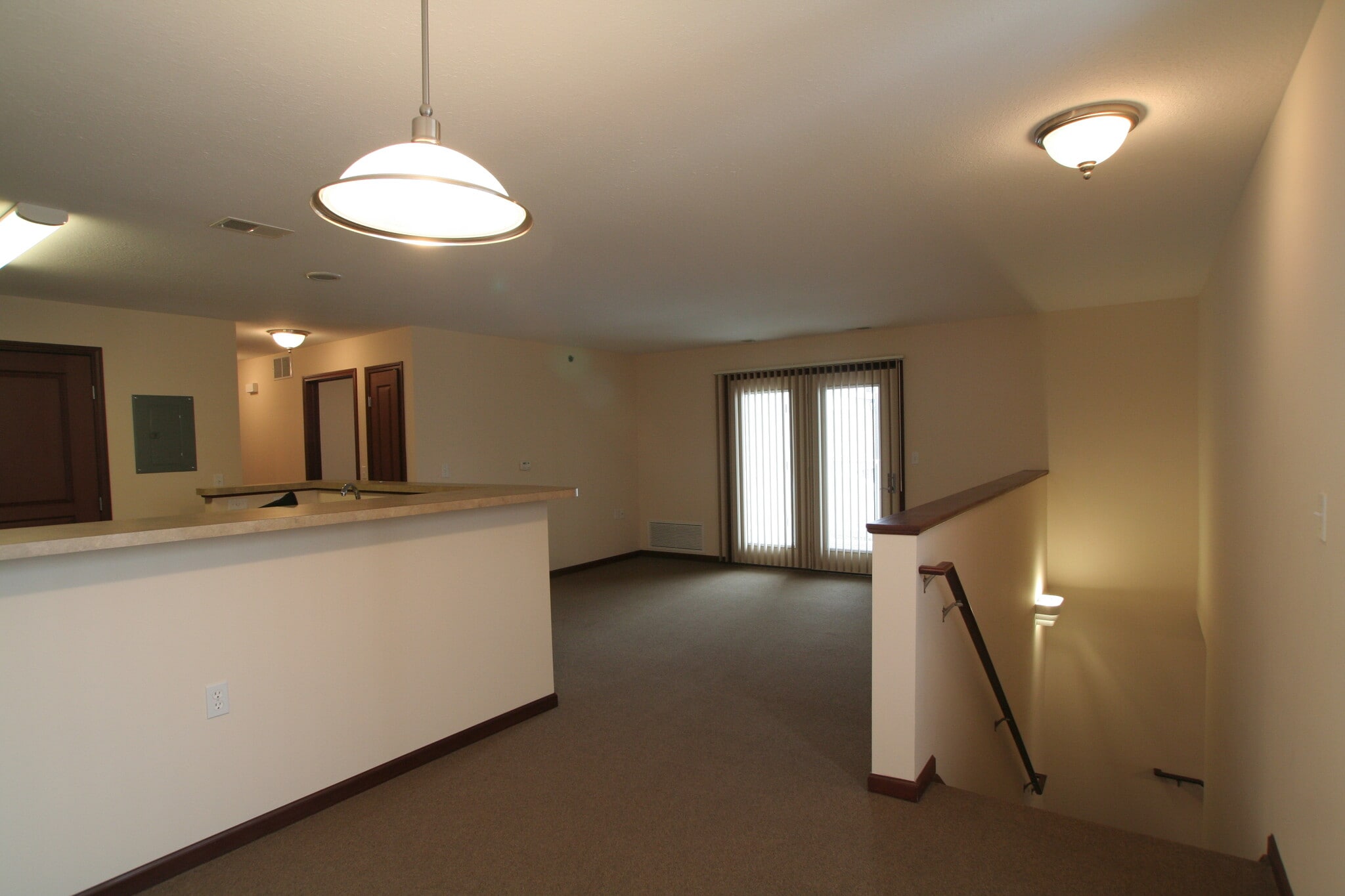 Building Photo - 306 Beeline Rd