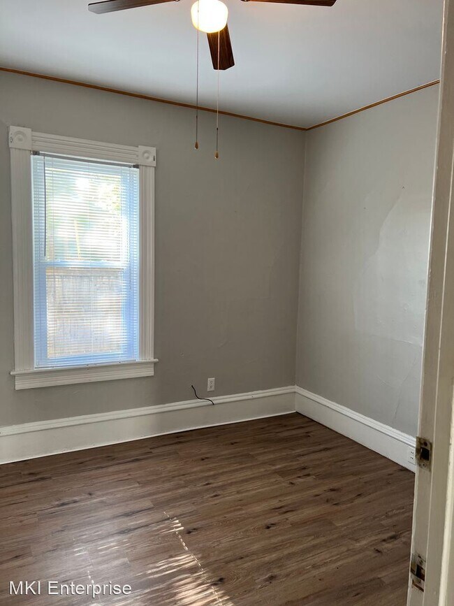 Building Photo - 4 br, 1 bath House - 322 Wilson Ave SE B 1