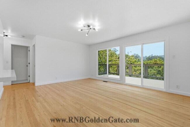 Building Photo - Newly Remodeled 3 Bedroom Home With Gorgeous Views For Rent!