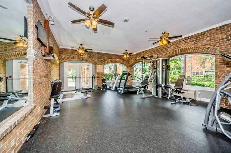 Building Photo - 10200 Gandy Blvd N