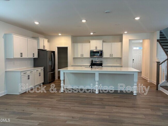 Building Photo - 5128 Ranger Grv Wy