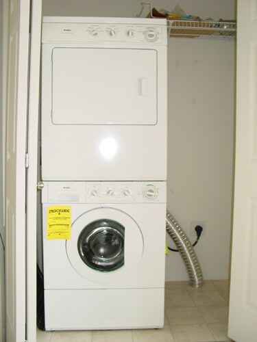 Building Photo - 14741 SW Beard Rd