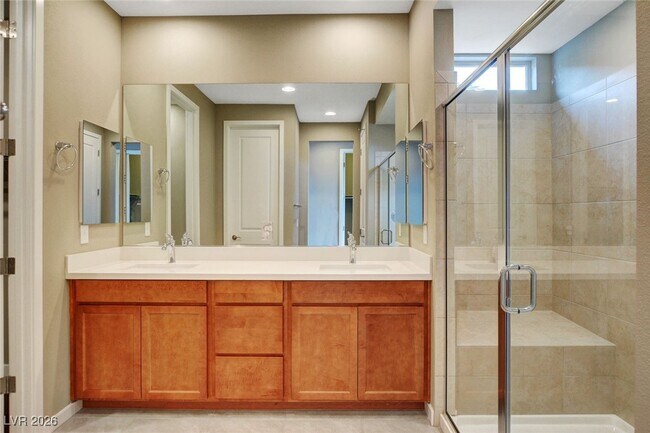 Building Photo - 10936 Free Flow Pl