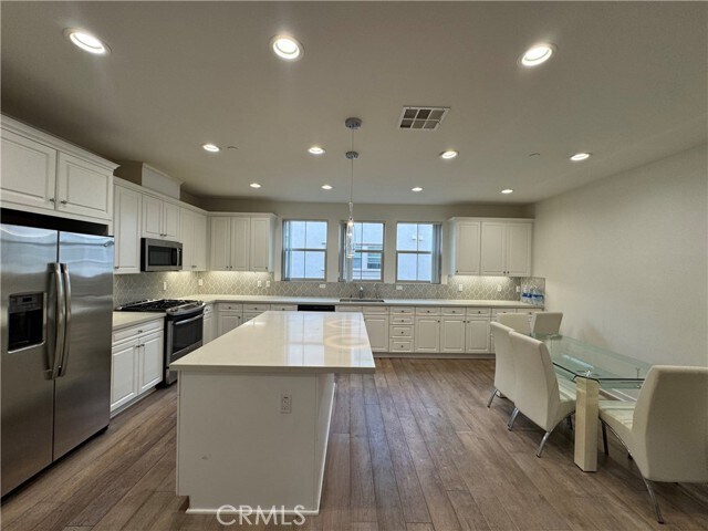 Building Photo - 20988 Cornerstone Dr