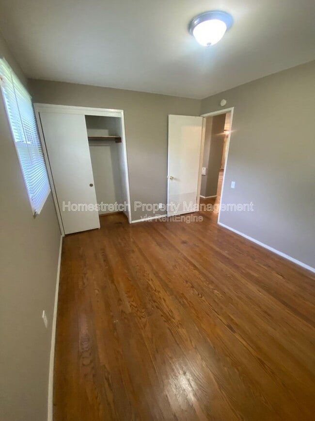Building Photo - 2220 Argo Dr