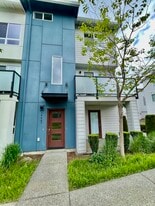 Building Photo - 14647 36th Ct NE