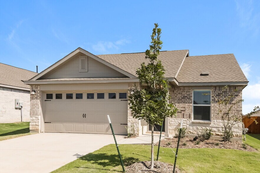 Building Photo - 102 Wild Rose Dr