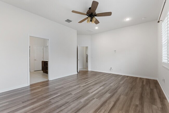 Building Photo - 4615 Siena Cir