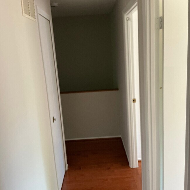 Building Photo - 8946 Skyrock Ct