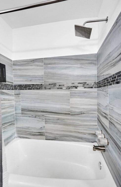 Building Photo - 2001 Washington St