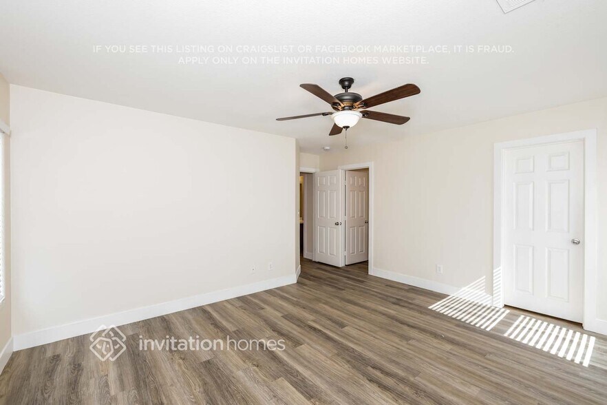 Building Photo - 7423 Scottish Castle Ave