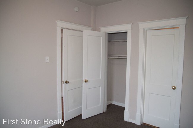 Building Photo - 1 br, 1 bath  - 3954 Grand Ave 3954 Grand  1S
