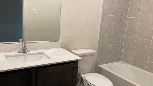 Building Photo - 3017 Boran Dr