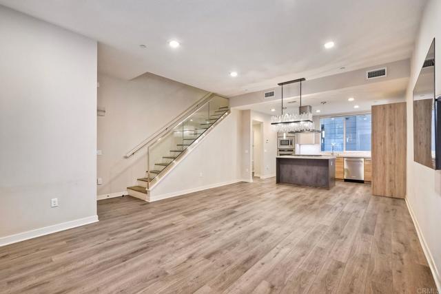 Building Photo - 3640-3640 7th Ave