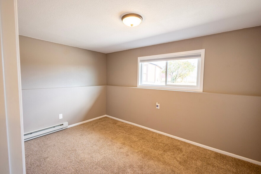 Building Photo - 845 Terrence Rd