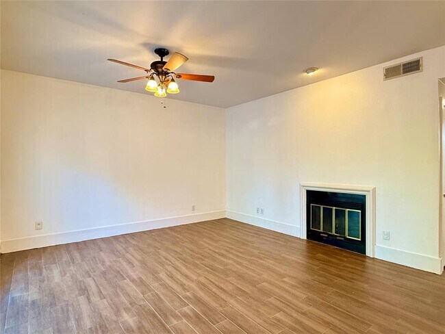 Building Photo - 2605 Enfield Rd