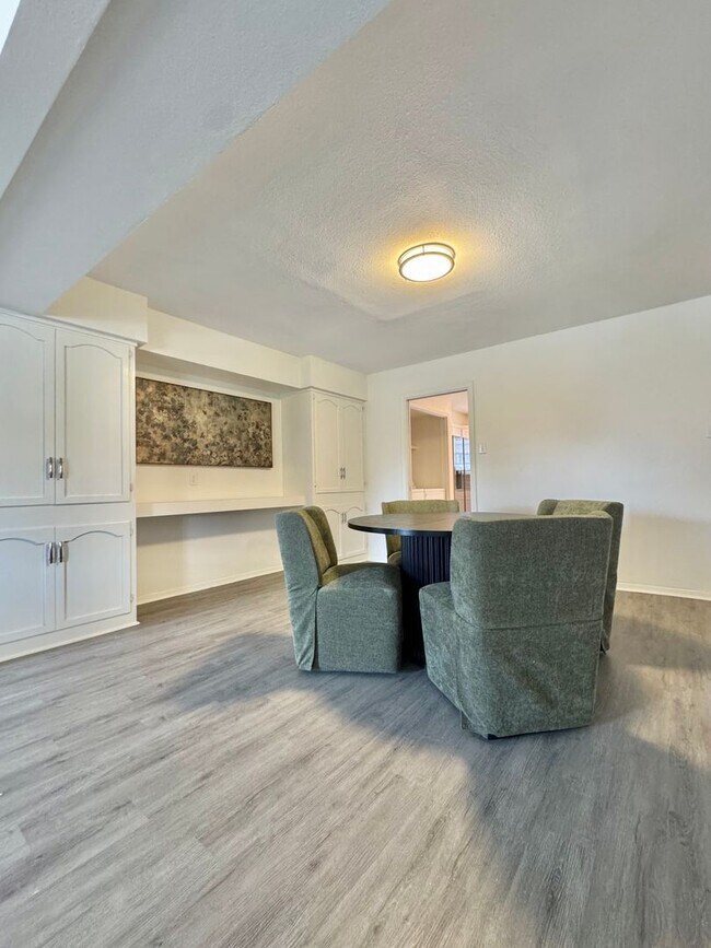 Building Photo - NOW AVAILABLE - Furnished Short Term Rental w/ Beautiful Views!