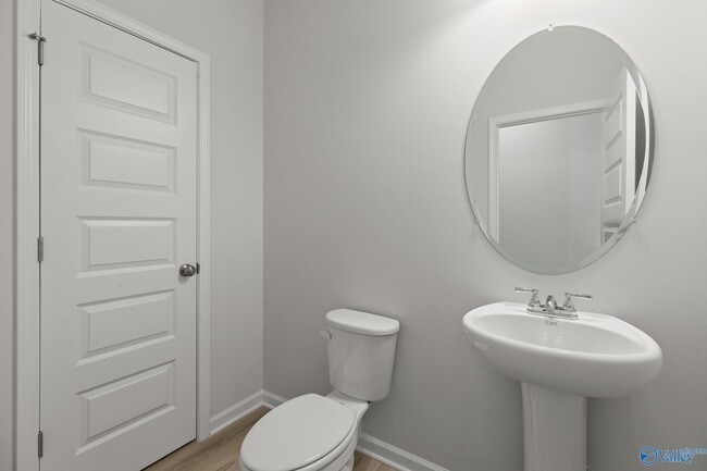 Building Photo - 7202 Fox Gln Cir SE
