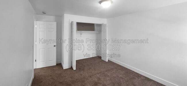 Building Photo - 7055 W Ustick Rd