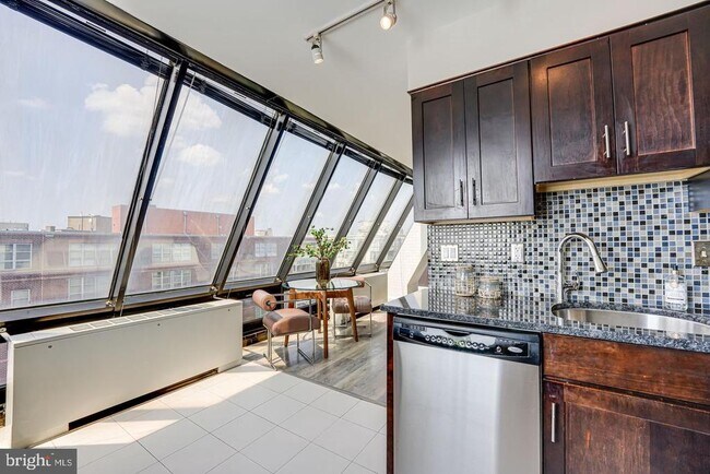 Building Photo - 1245 13th St NW
