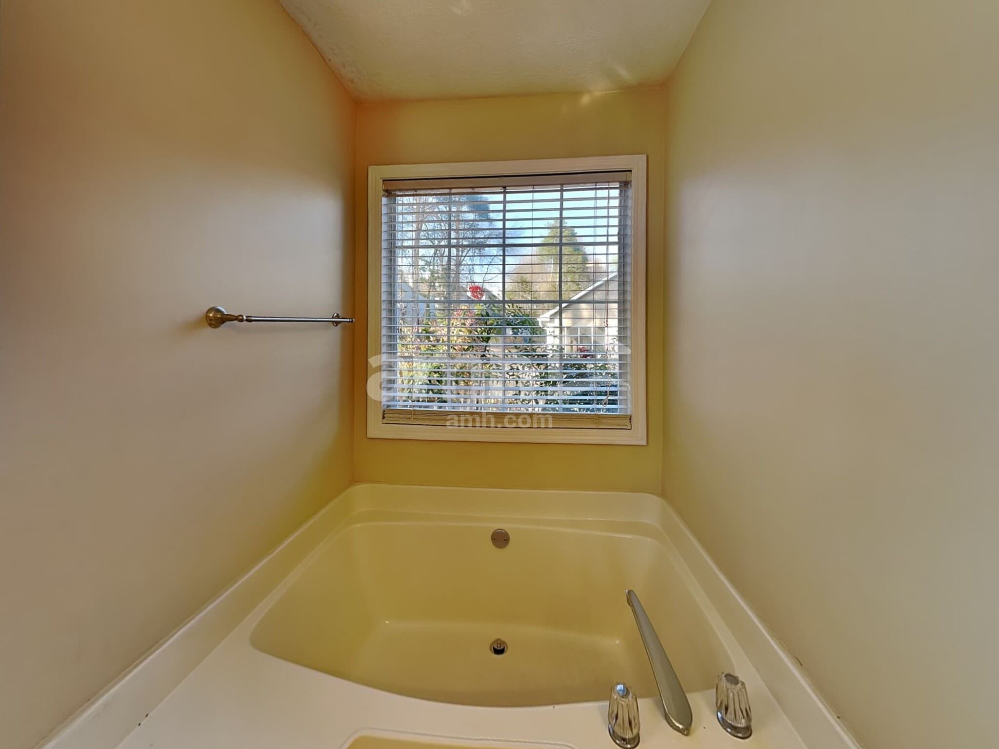 Building Photo - 805 Chatham Park Dr