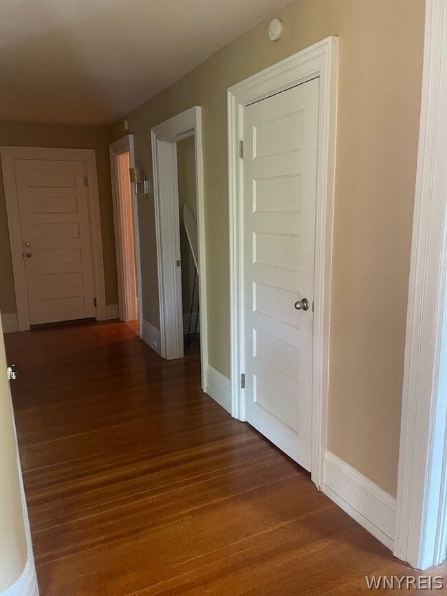 Building Photo - 382 Elmwood Ave