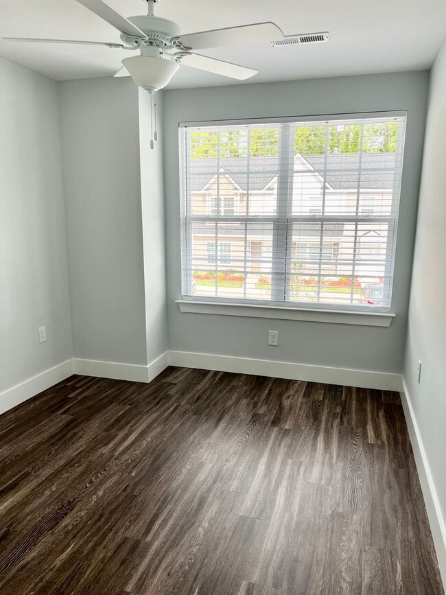 Building Photo - MOVE IN READY - FOUR Bedrooms! Master suite on both levels! NEW CONSTRUCTION! Great Conway Location!