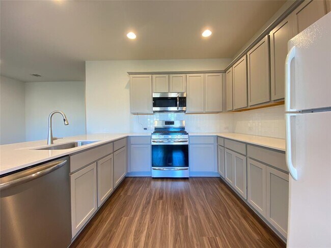 Building Photo - 5121 Vanner Path