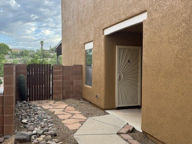 Building Photo - 10073 E Escalante Rd