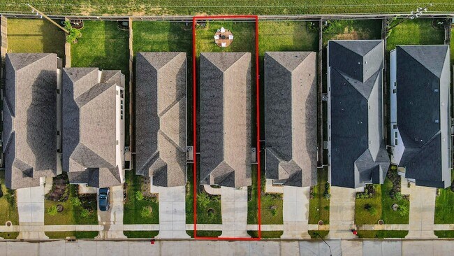 Building Photo - 27210 Butterfly Mint Ln