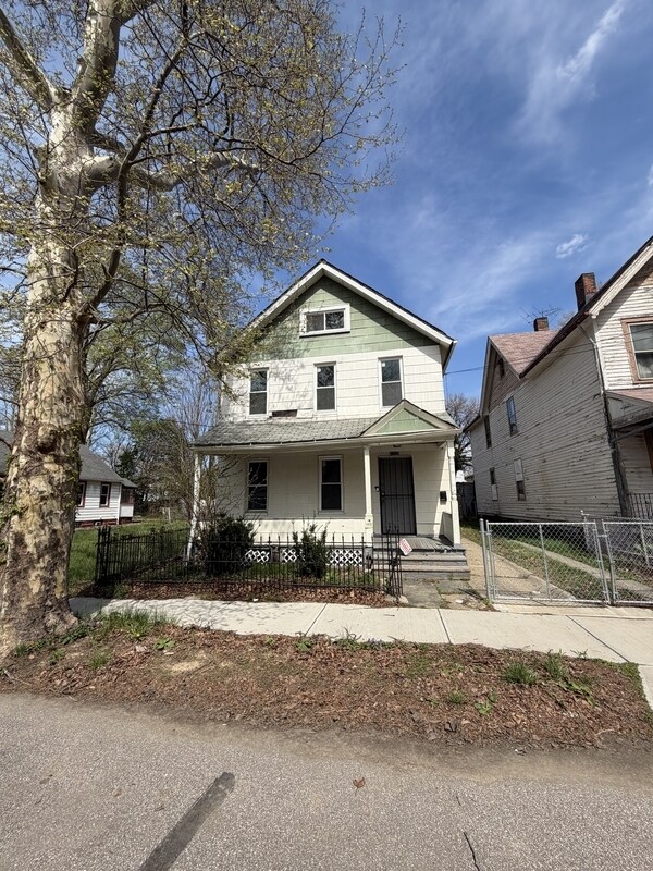 Building Photo - 1137 E 66th St