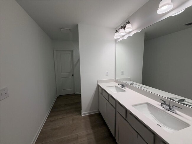 Building Photo - 6719 Armonia Dr