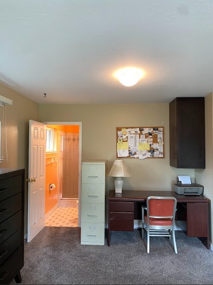 Building Photo - 5383 Woodstock Way