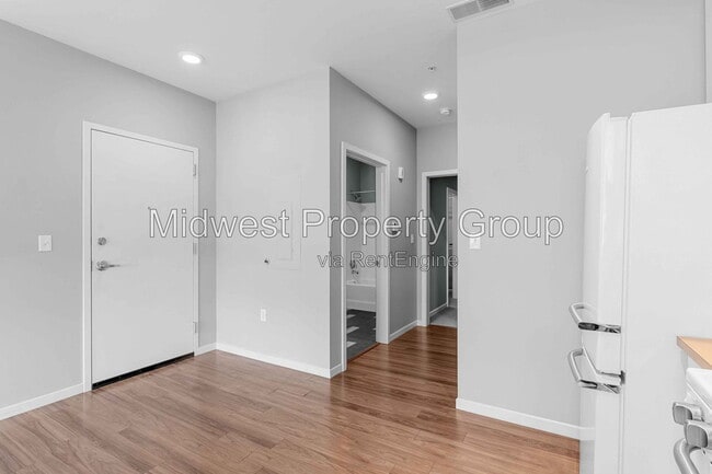 Building Photo - 4100 Lindell Blvd