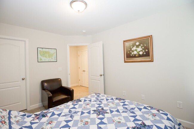Building Photo - "Spacious 4 Bed, 2.5 Bath Rental in Vass, ...
