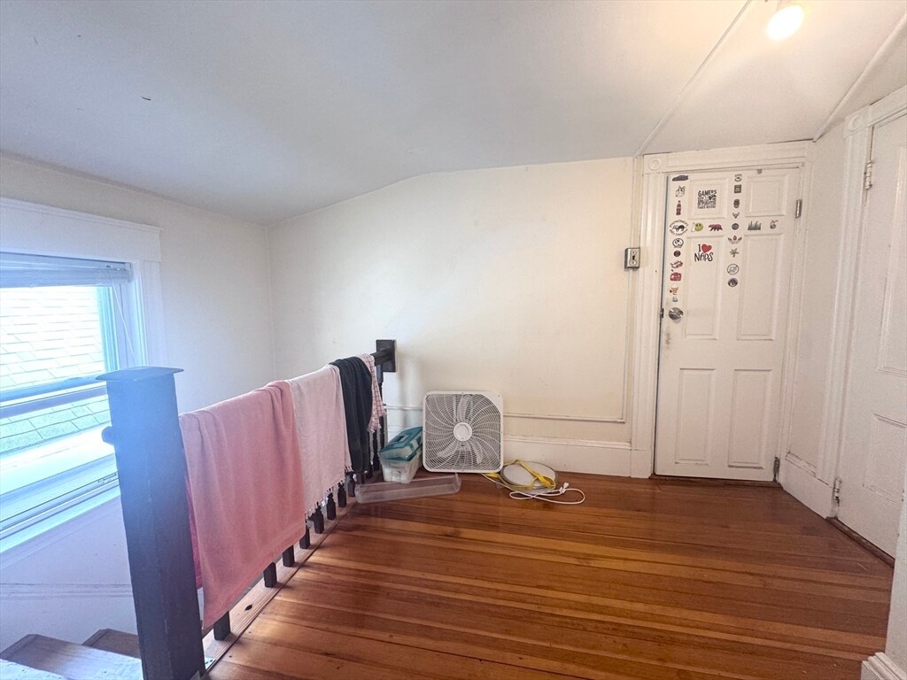 Building Photo - 95 Boylston St