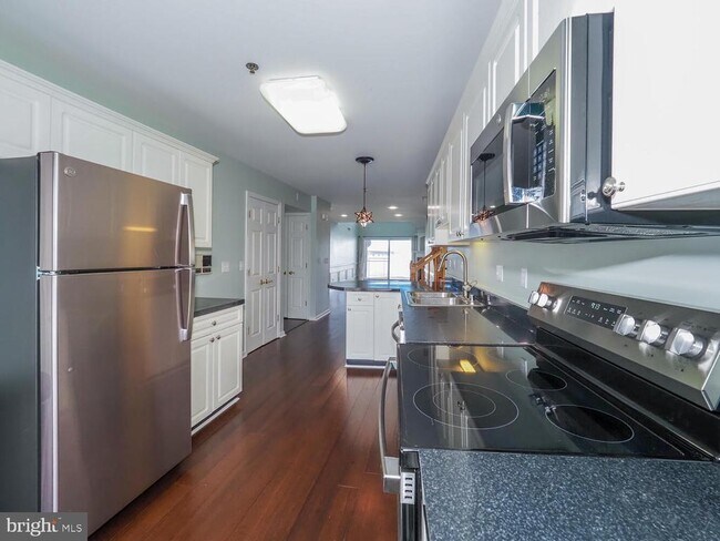 Building Photo - 9 Owens Landing Ct