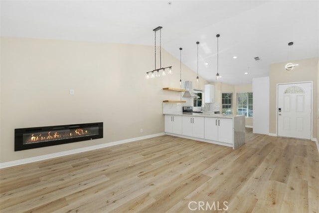 Building Photo - 15002 Woodcrest Dr