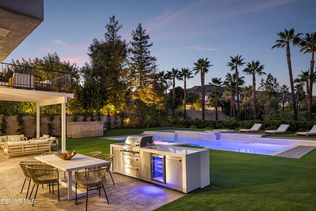 Building Photo - 24005 Clarington Dr