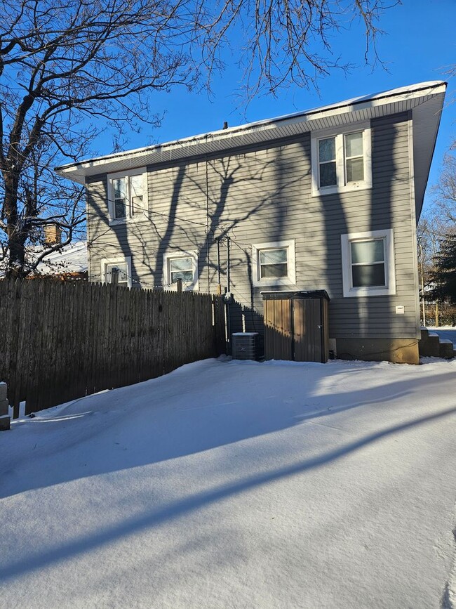 Building Photo - 4515-4517 N College Ave