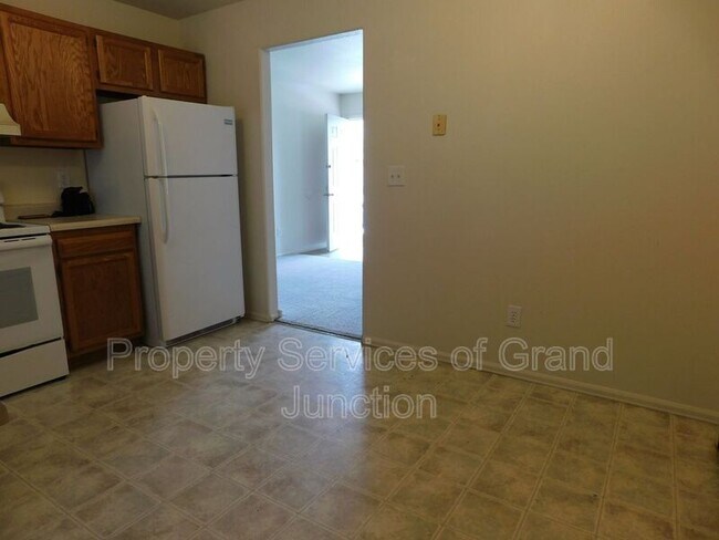 Building Photo - 434 Pendleton St