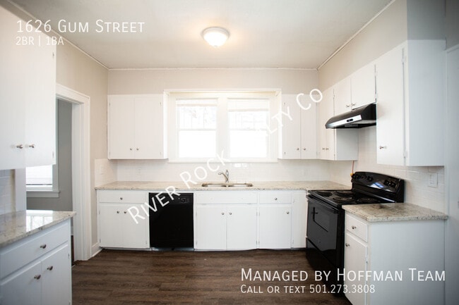 Building Photo - 1626 Gum St