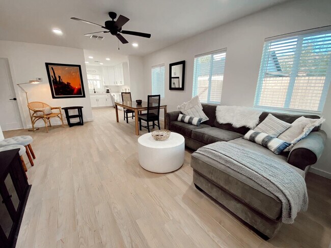 Building Photo - 2502 N 29th Pl